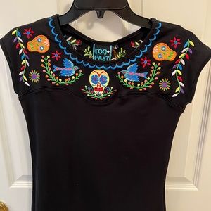 Too fast brand appliqué top size large, new with tag